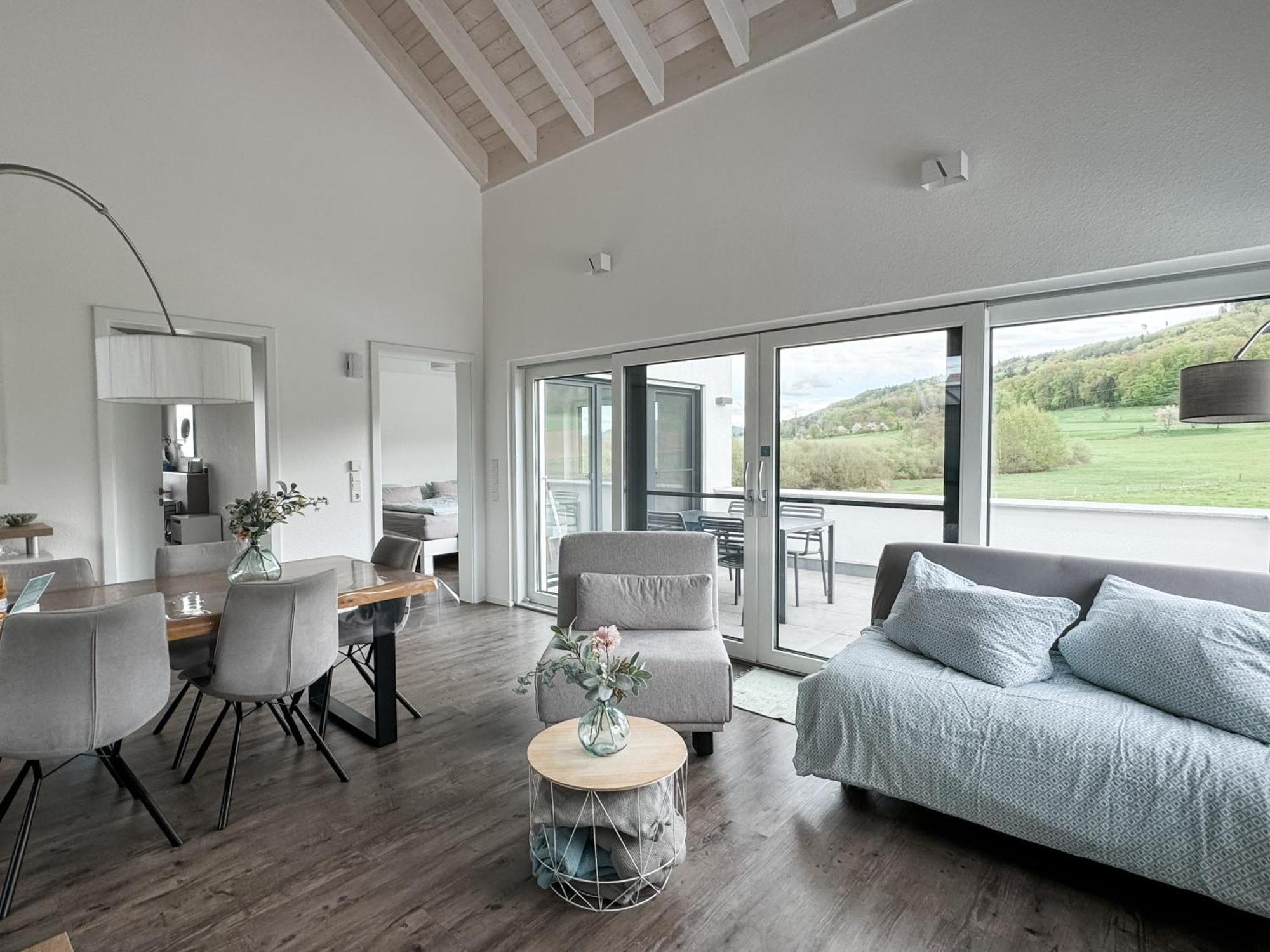 Wunderschoene Helle Wohnung Mit Grosser Dachterrasse Gottmadingen Eksteriør billede